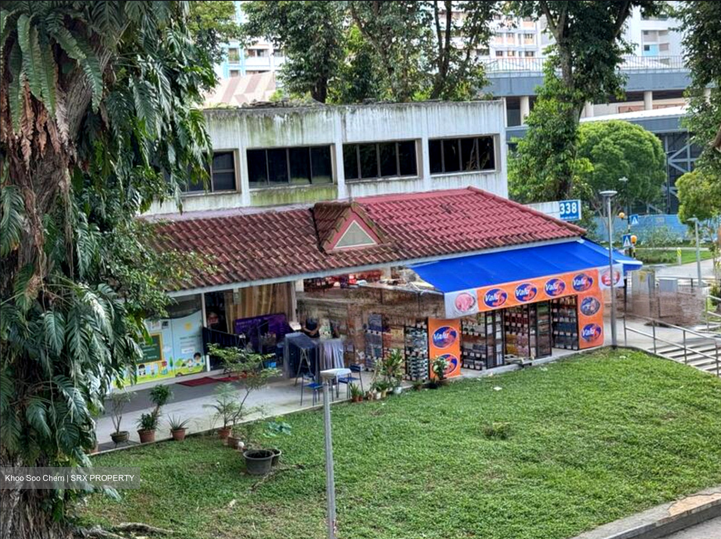 Ang Mo Kio Avenue 1 (D20), Retail #452992011